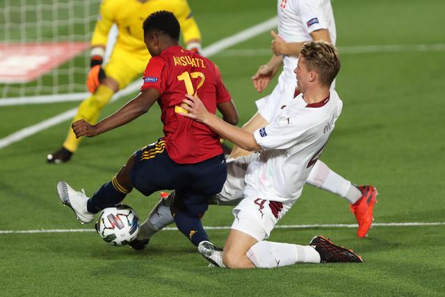 决战20强 贵州“村超”为何一场定胜负？决战20强 贵州“村超”为何一场定胜负？